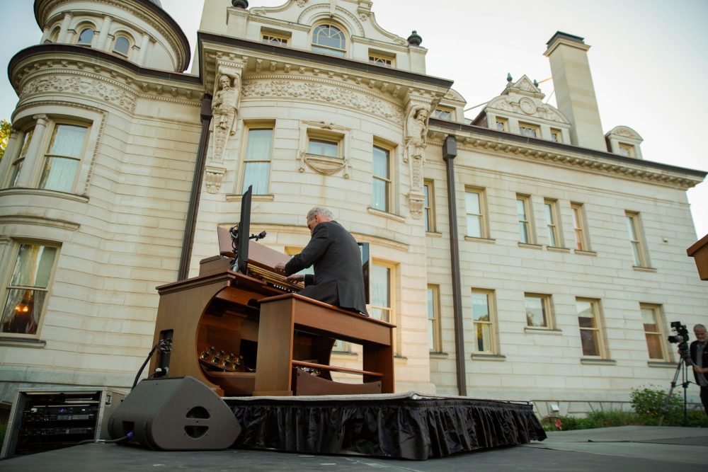 Featured image for “Gov. Cox and First Lady Cox recognize Utah artists”